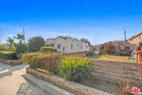 14033 Arthur Ave, Paramount, CA 90723 photo 5