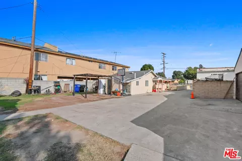 14033 Arthur Ave, Paramount, CA 90723 photo 8