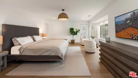 Bedroom - 11028 Eldora Ave, Sunland, CA 91040 photo 1 of 2