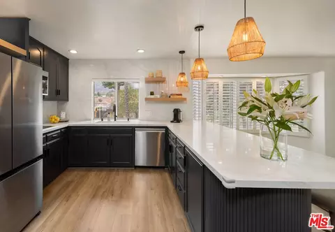 Kitchen - 11028 Eldora Ave, Sunland, CA 91040 photo 2 of 3