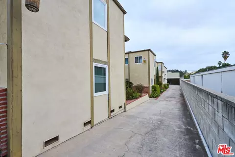 540 S Euclid Ave, Pasadena, CA 91101