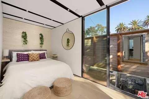 654 Vernon Ave, Venice, CA 90291 photo 21