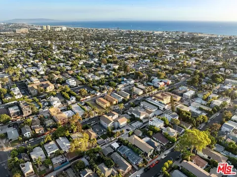 654 Vernon Ave, Venice, CA 90291 photo 26