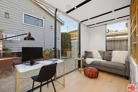 654 Vernon Ave, Venice, CA 90291 photo 23