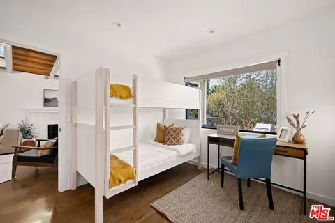 654 Vernon Ave, Venice, CA 90291 photo 13