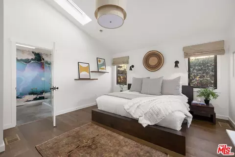 654 Vernon Ave, Venice, CA 90291 photo 9
