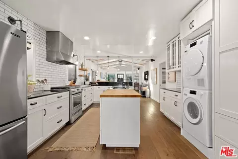 654 Vernon Ave, Venice, CA 90291 photo 6