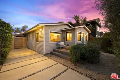 654 Vernon Ave, Venice, CA 90291 photo 3