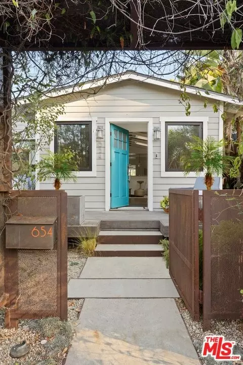 654 Vernon Ave, Venice, CA 90291 photo 25