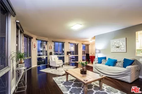 800 W 1st St #1210, Los Angeles, CA 90012