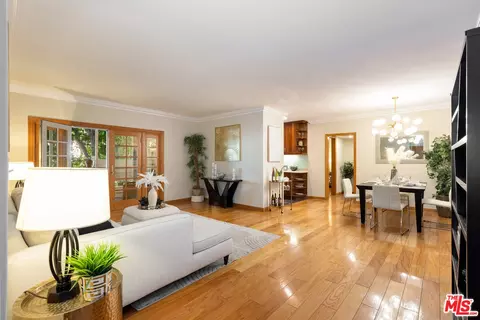 8550 Holloway Dr #201, West Hollywood, CA 90069