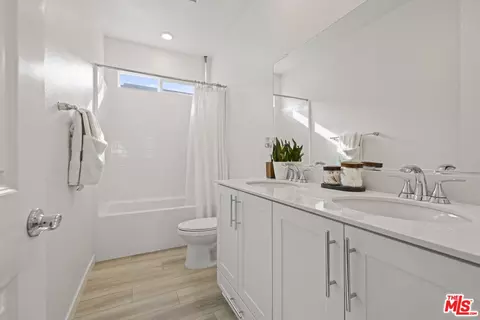 27715 Sequel Ct, Valencia, CA 91381 photo 12