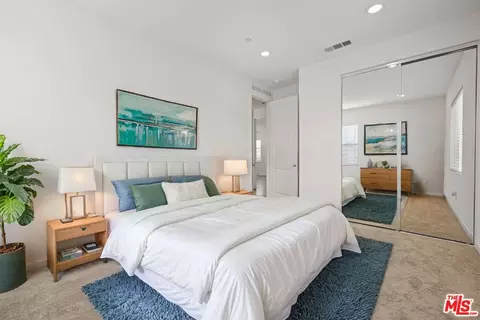 27715 Sequel Ct, Valencia, CA 91381 photo 10