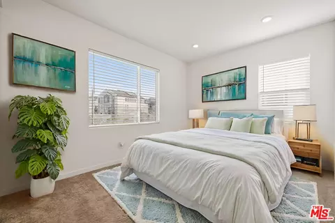 27715 Sequel Ct, Valencia, CA 91381 photo 7