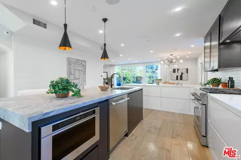 758 Sunset Ave, Venice, CA 90291 photo 17