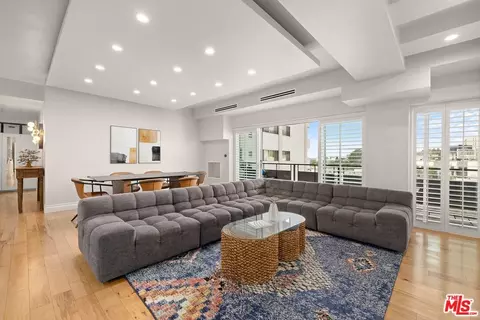 1155 N La Cienega Blvd #1109, West Hollywood, CA 90069