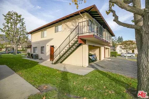 1102 W Calle Del Sol #4, Azusa, CA 91702