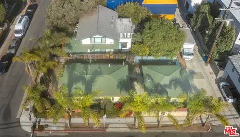 View/Area - 802 Superba Ave, Venice, CA 90291 photo 2 of 5