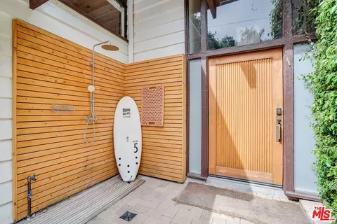26237 Fairside Rd, Malibu, CA 90265 photo 2