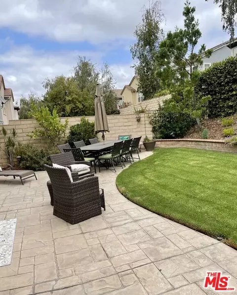 152 Park Hill Rd, Simi Valley, CA 93065 photo 4