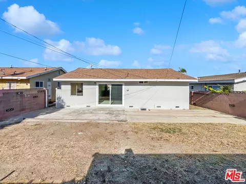 1616 W Piru St, Compton, CA 90222 photo 8