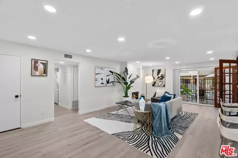 1940 N Highland Ave #20, Los Angeles, CA 90068