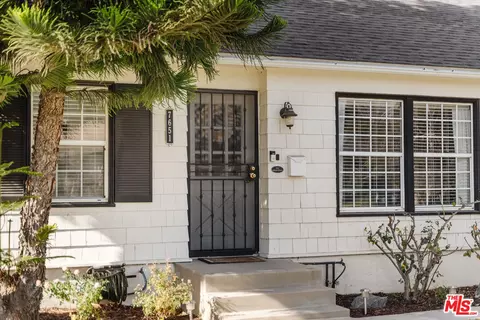 7651 Oak Park Ave, Van Nuys, CA 91406