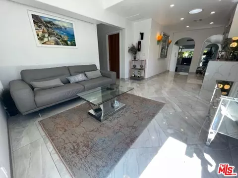 425 Sunridge St, Playa Del Rey, CA 90293
