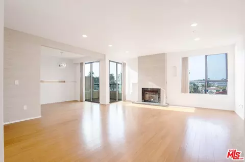 871 Crenshaw Blvd #403, Los Angeles, CA 90005