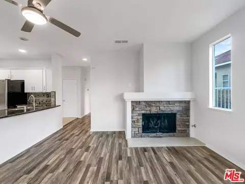 Living - 30426 Sequoia Ct, Castaic, CA 91384 photo 1 of 1