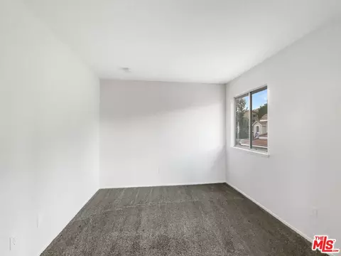 Bedroom - 30426 Sequoia Ct, Castaic, CA 91384 photo 4 of 6
