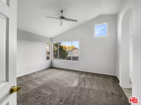 Bedroom - 30426 Sequoia Ct, Castaic, CA 91384 photo 1 of 6