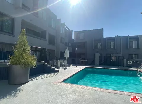 1940 N Highland Ave #44, Los Angeles, CA 90068