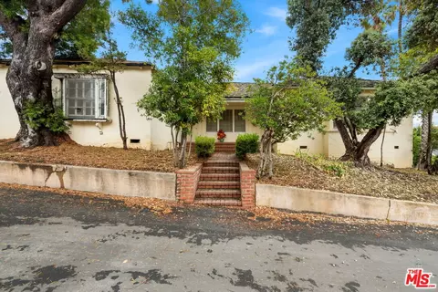 126 N Carmelina Ave, Los Angeles, CA 90049