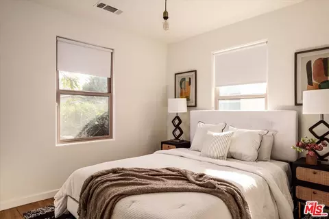 1059 Marco Pl, Venice, CA 90291 photo 24
