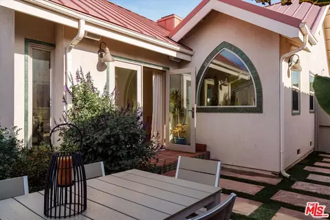 1059 Marco Pl, Venice, CA 90291 photo 10