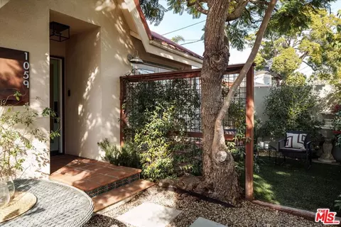 1059 Marco Pl, Venice, CA 90291 photo 29