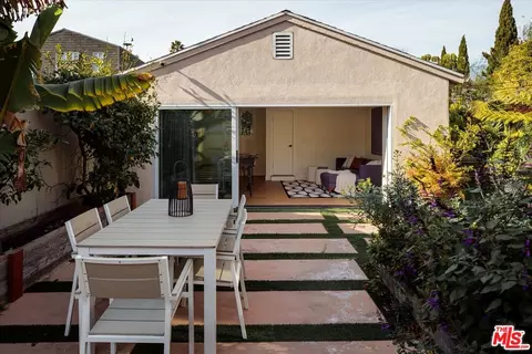 1059 Marco Pl, Venice, CA 90291 photo 12
