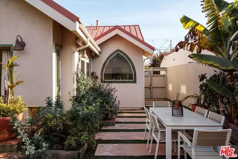 1059 Marco Pl, Venice, CA 90291 photo 11