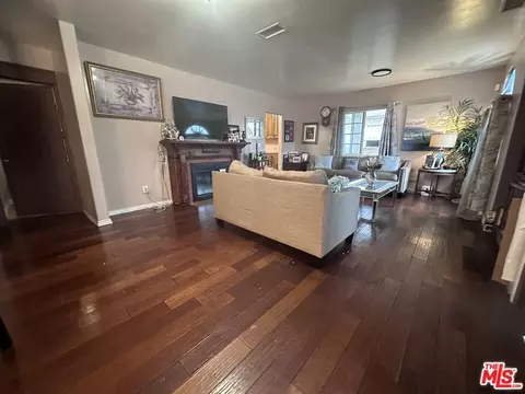 919 W 127th Pl, Compton, CA 90222 photo 3