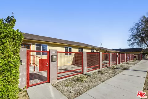 6654 Kester Ave, Van Nuys, CA 91405