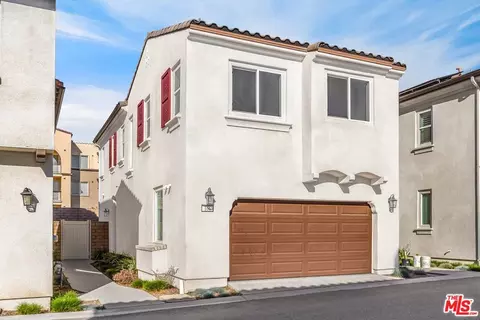 166 Bonita Ln, Rialto, CA 92376