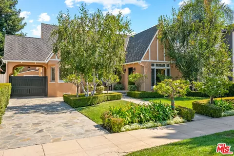 2138 Manning Ave, Los Angeles, CA 90025