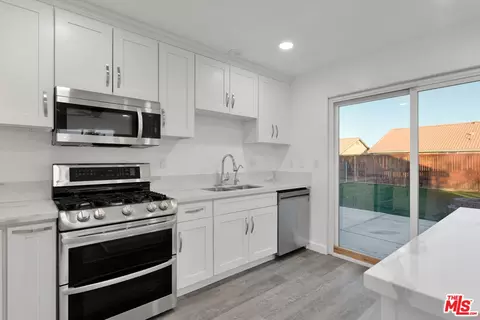 15403 Ross Dr, Adelanto, CA 92301 photo 8