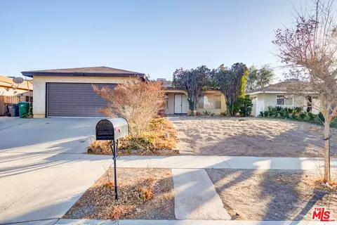 2642 E Avenue R6, Palmdale, CA 93550