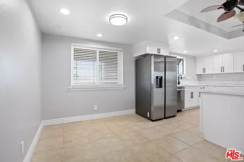 44954 46th St, Lancaster, CA 93535 photo 13