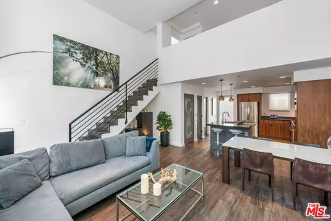 1120 N El Centro Ave #14, Los Angeles, CA 90038