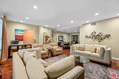 130 N Swall Dr #102, Beverly Hills, CA 90211