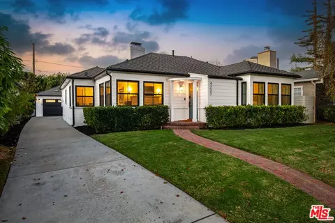 4227 Warner Blvd, Burbank, CA 91505