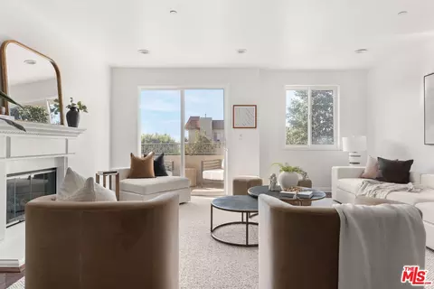 2224 Fox Hills Dr #201, Los Angeles, CA 90064